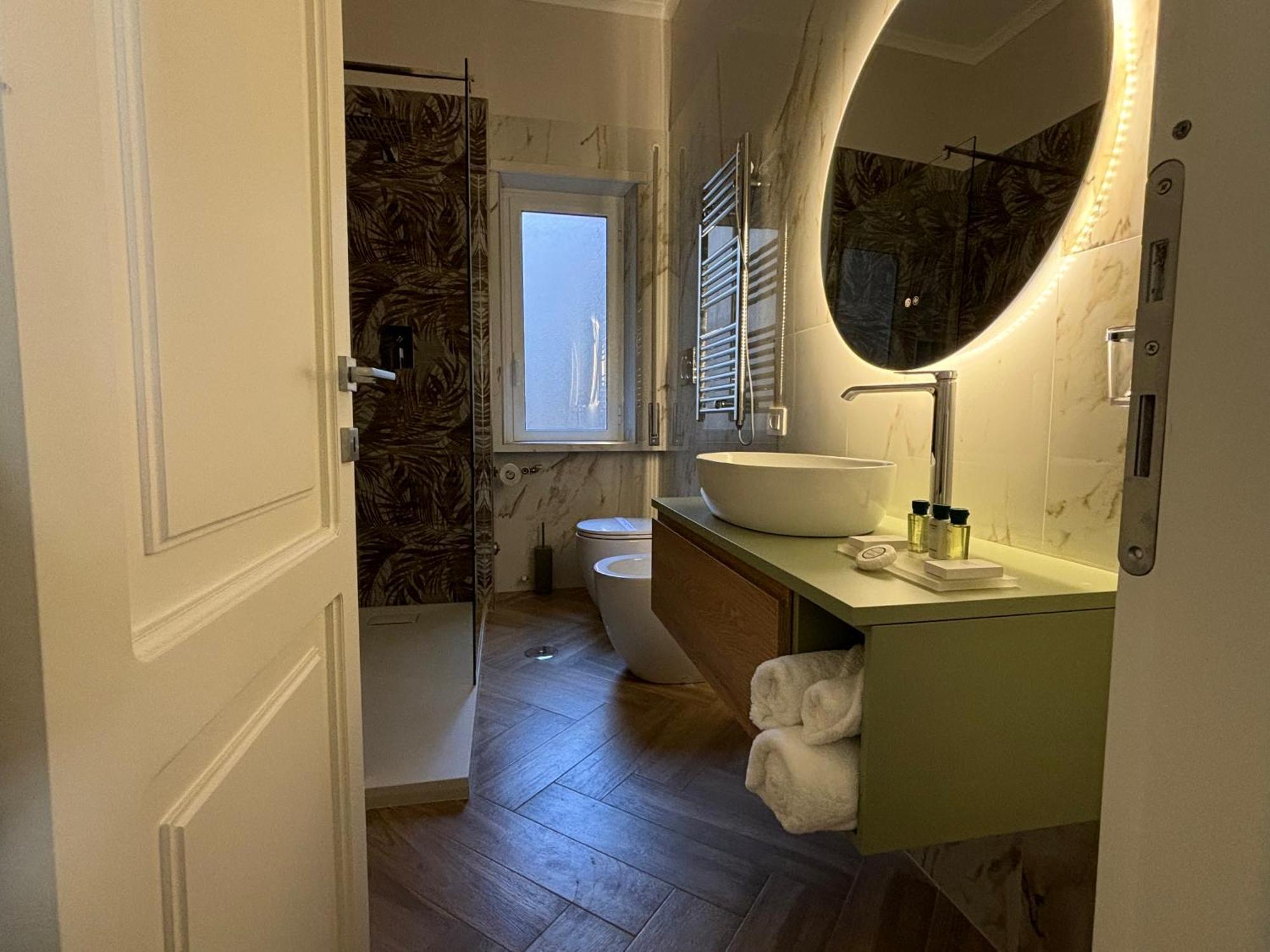 Corso Marconi Boutique Apartment - Luxury Central Apartment Next To The Port Civitavecchia Eksteriør bilde